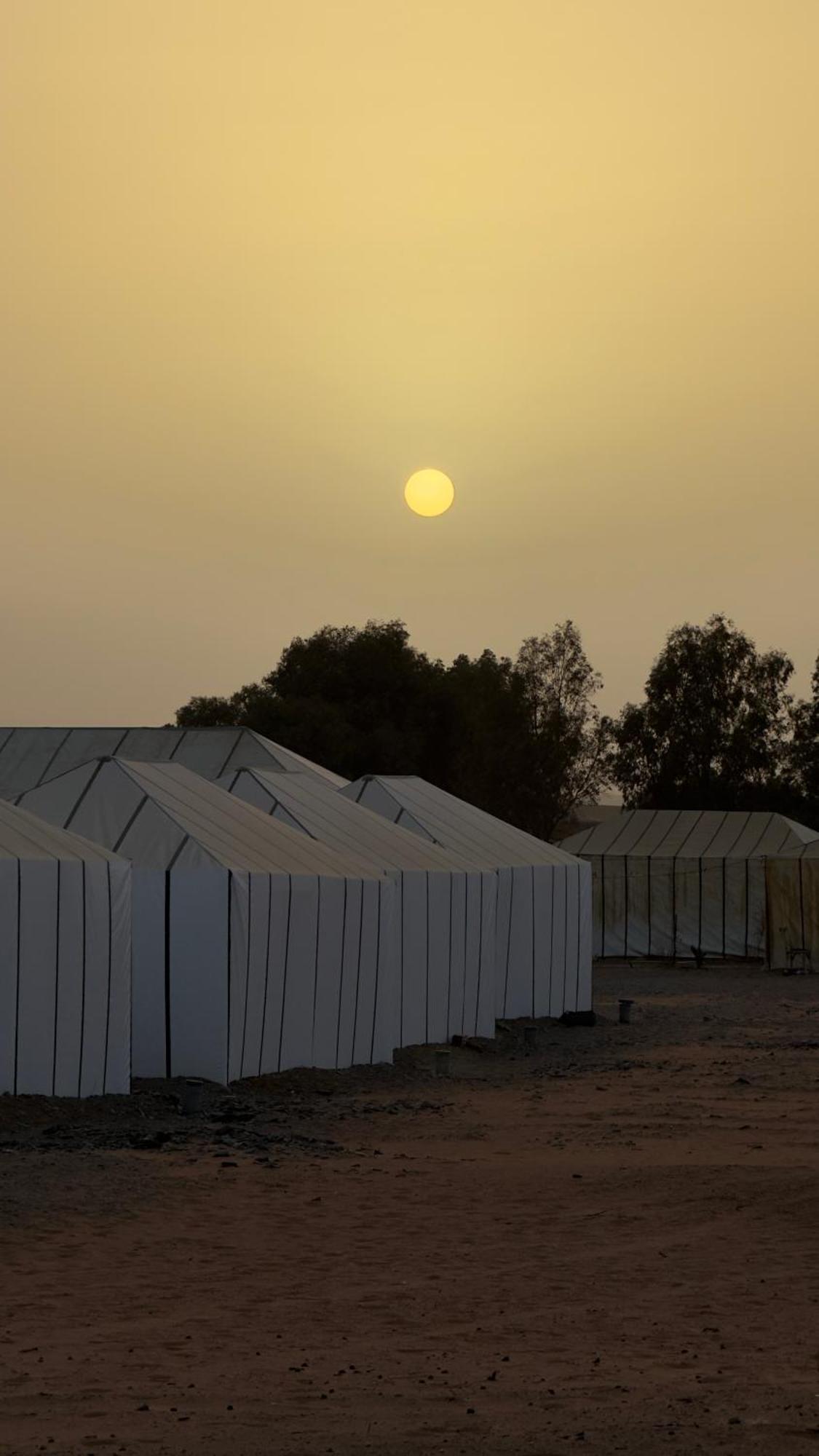 Royal Sands Camp Hotel Merzouga Exterior photo