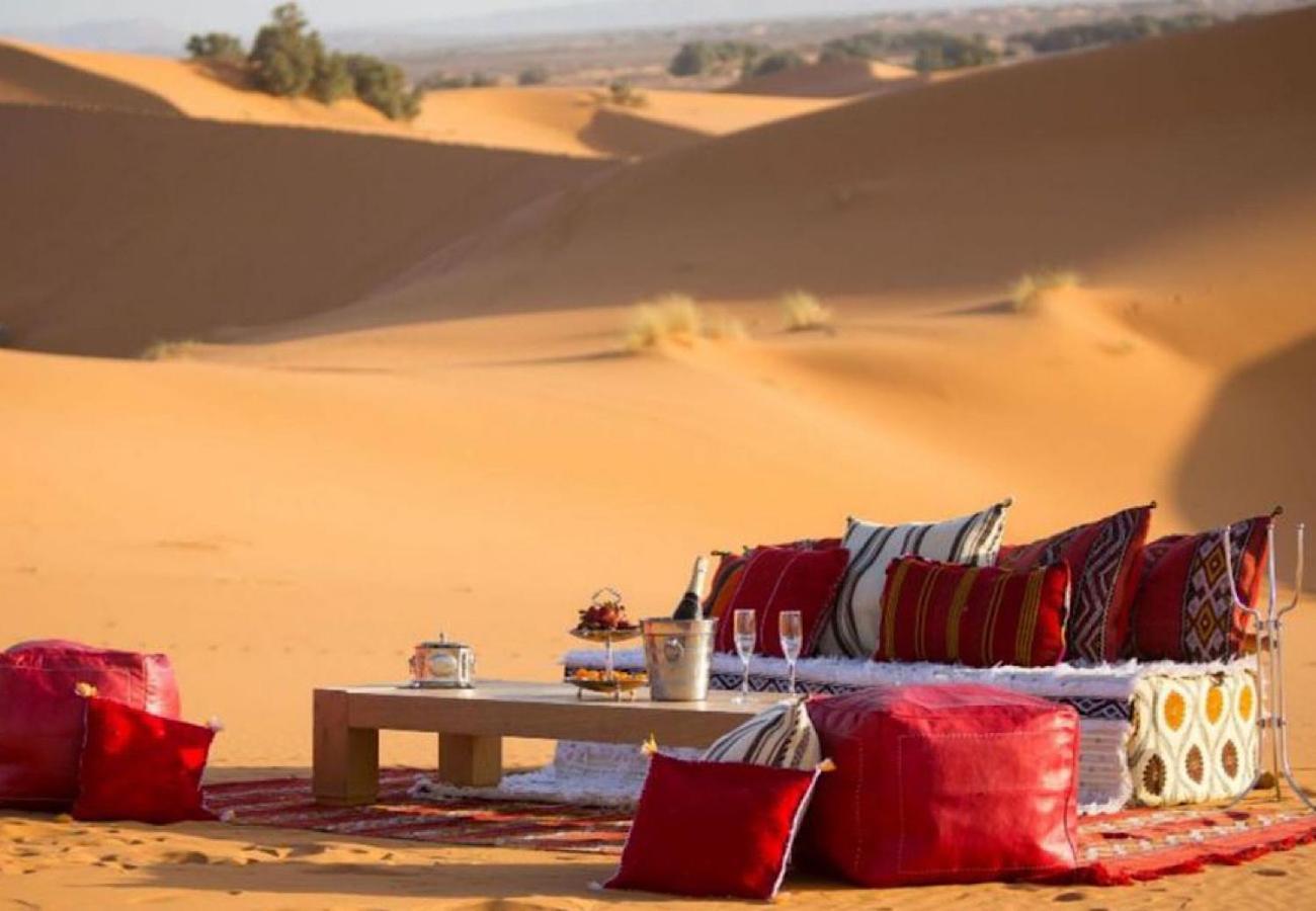 Royal Sands Camp Hotel Merzouga Exterior photo